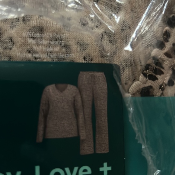 Croft and Barrel two piece Soft - Picture 3 of 4